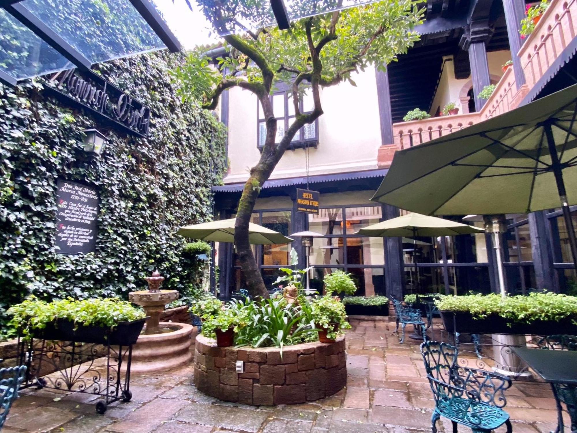 Hotel Mansion Iturbe Patzcuaro Luaran gambar