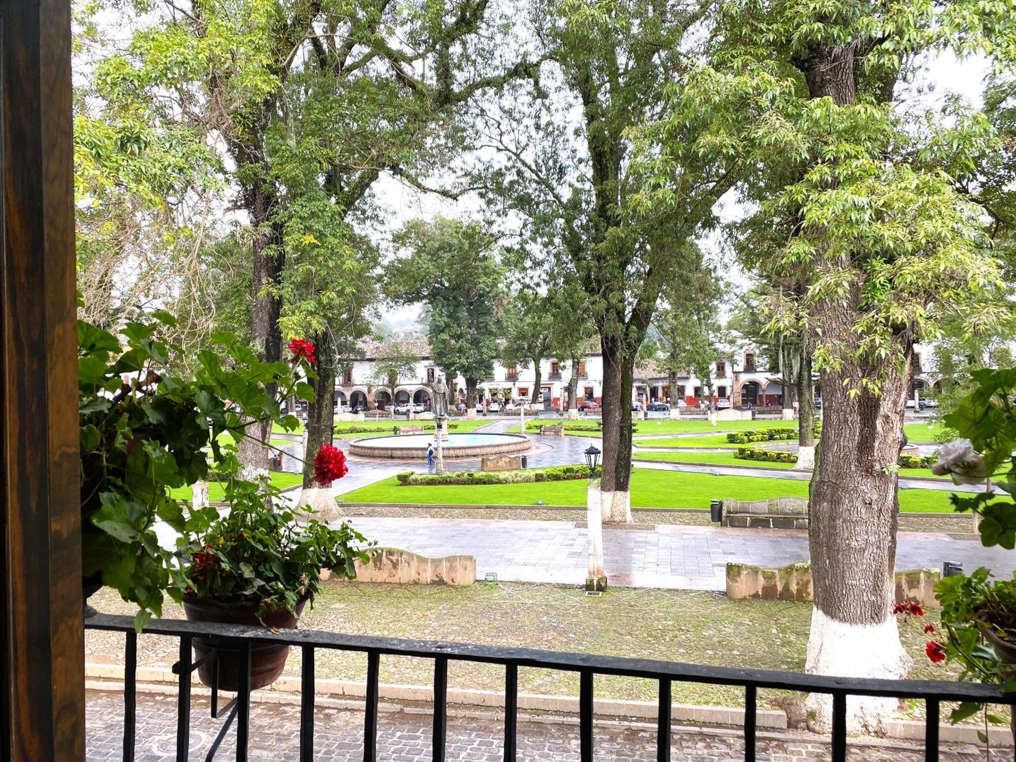 Hotel Mansion Iturbe Patzcuaro Luaran gambar